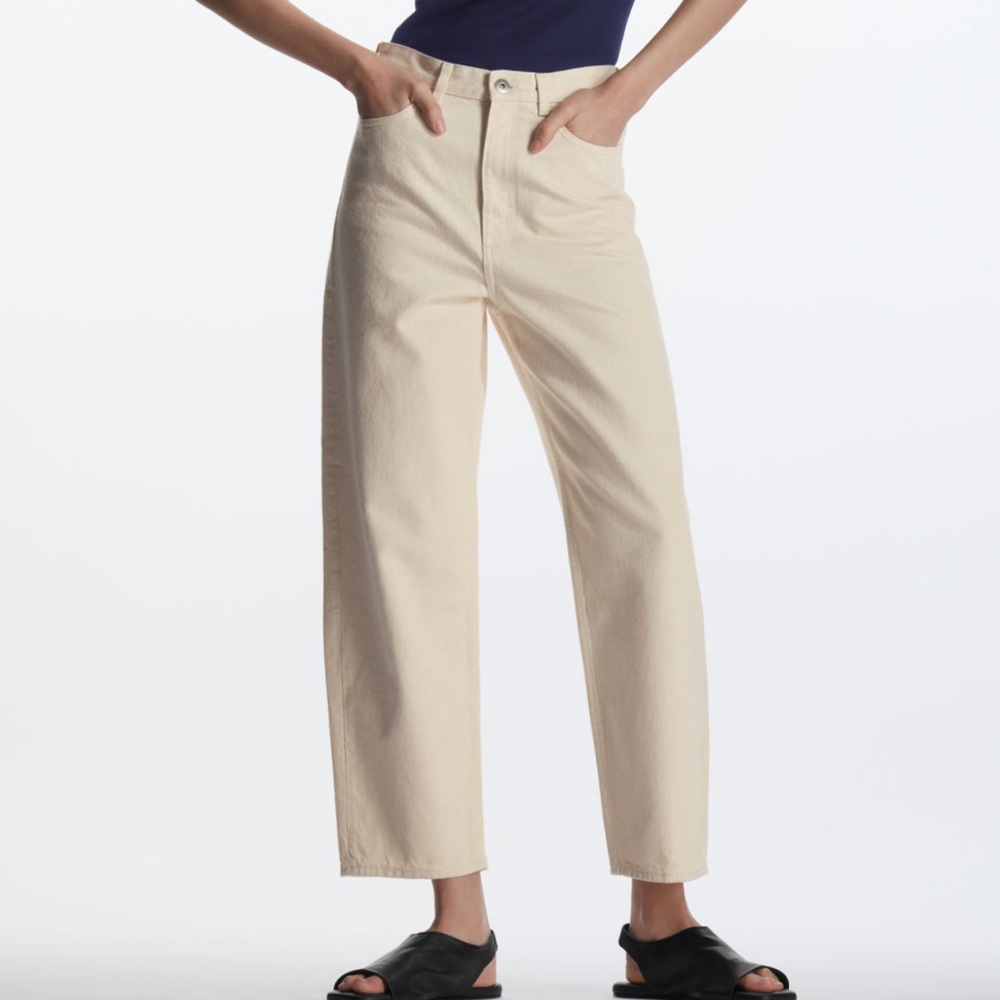 COS tapered high rise ankle length jeans